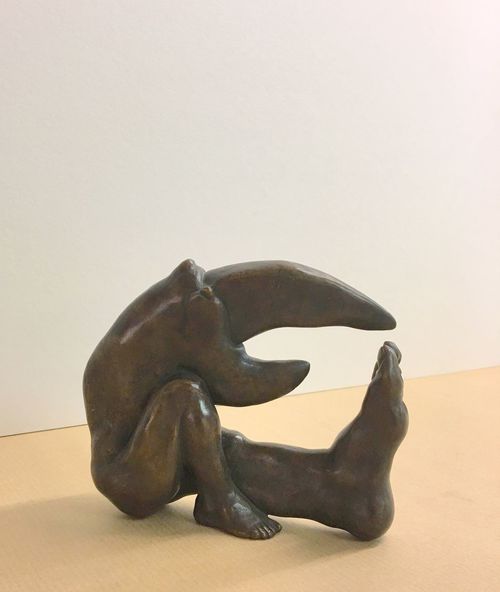 Zahn-Zahn, sitzend/Moderne Kunst -  Michael SCHWARZE